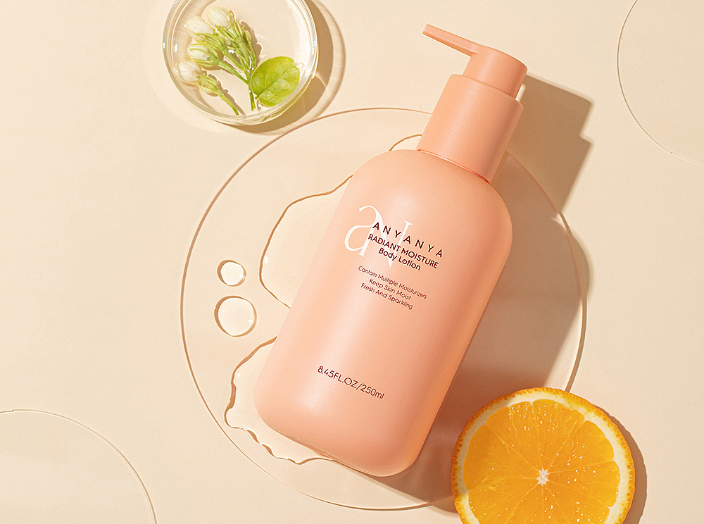 Dior“羽衣霓裳”杠上花西子，國際大牌也想做“中國風”